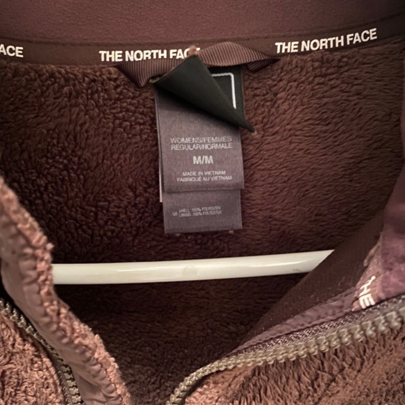 The North Face Womens teddy full zip jacket + matching beanie - Picture 2 of 4